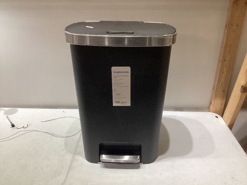 Brightroom Trash Can - Lot 161
