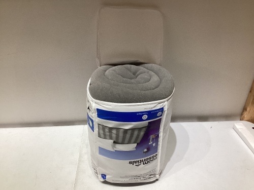 Room Essentials Reversible Memory Foam Matteress Topper King - Lot 138
