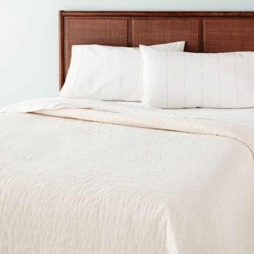Channel Stich Heathered Quilt by Hearth&Hand - Lot 140