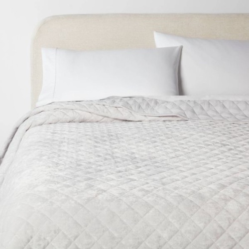 Luxe Diamond Stitch Velvet Quilt-Threshold Full/Queen  - Lot 226