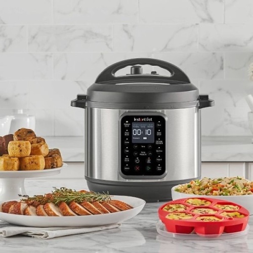 Instant Pot 6Qt Presure Cooker  - Lot 16