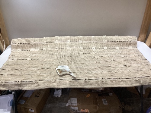 Threshold 5ftx7ft off-white/21-740 Area Rug - Lot 313