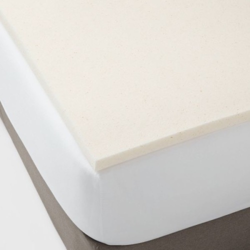 1.5 in Preformance Memory Foam Mattress Topper- Threshold - Lot 314