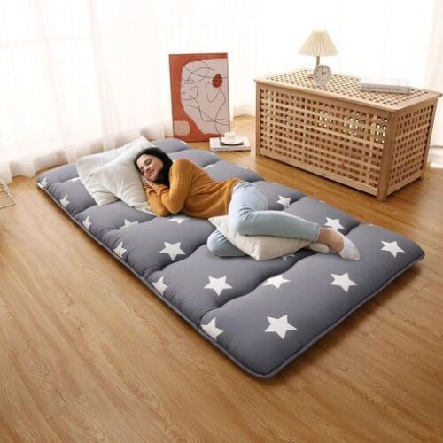 GARVEE Japanese Futon Floor Mattress, Twin Size  - Lot 405