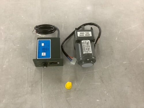 Electric Gear Motor AC 110V 15W 125RPM Single Phase - Lot 485