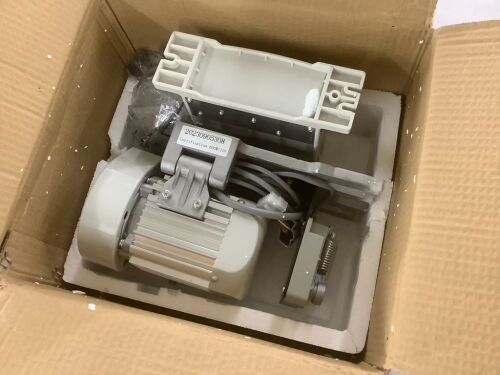 Servo Motor for Industrial Sewing Machine - Lot 777