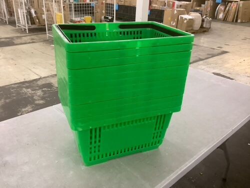 Plastic Shopping Basket, 12 pc  - Lot 448