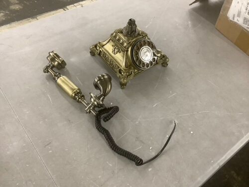 Retro Rotary Telephone - Missing Piece that Holds Phone - Lot 301