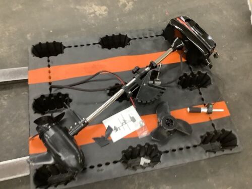 Electric Outboard Motor - Damaged Cover, Broken Trim Fin  - Lot 101