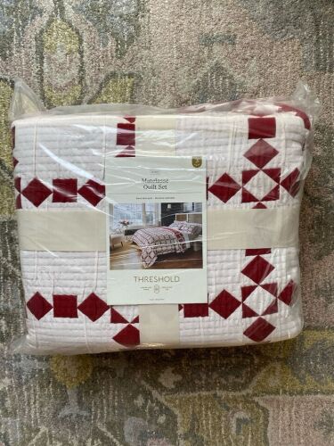 3pc King Holiday Matelasse Quilt and Sham Set Red/White Plaid - Threshold - Lot 130WG