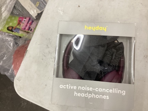 Heyday Overhead Noise canceling Headphones Wireless - Lot 144WG