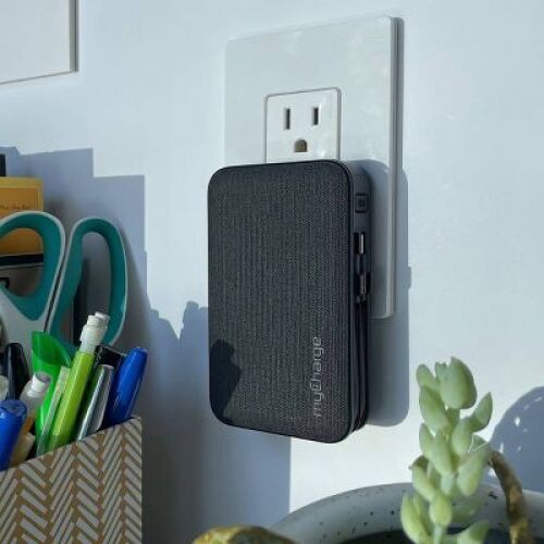 myCharge PowerHub Plus 6000mAh/15W Output Power Bank - Lot 236WG