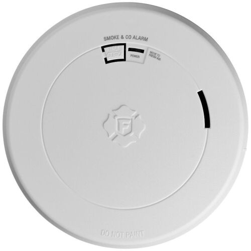 First Alert Alarm Combo Smoke & Carbon Monoxide Detector, Battery Operated,  - Lot 239WG