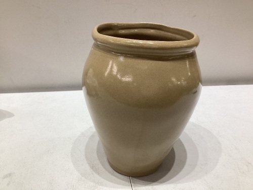Hearth&Hand Ceramic Vase tan - Lot 590