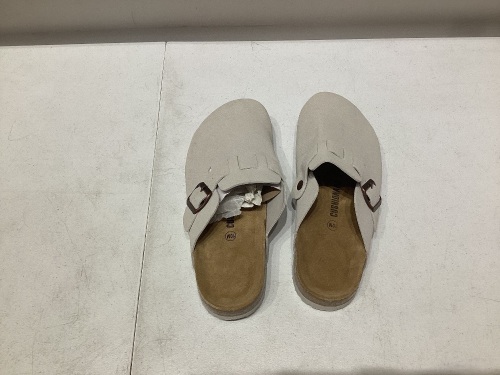 Women's Betsy Clog Mule Flats univerrsal Thread Taupe 10m - Lot 599