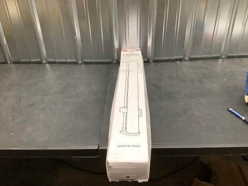 Baby Gate - Lot 2698