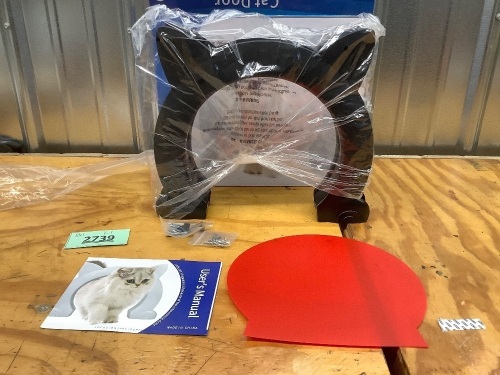 Cat Door XL - Lot 2739