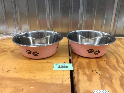 Pet Food and Water Metal Bowls - Lot 3095