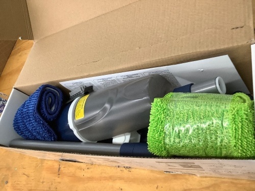 Microfiber Spray Mop for Floors Cleaning - Lot 3215