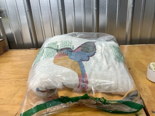 Throw Blanket - Lot 3233