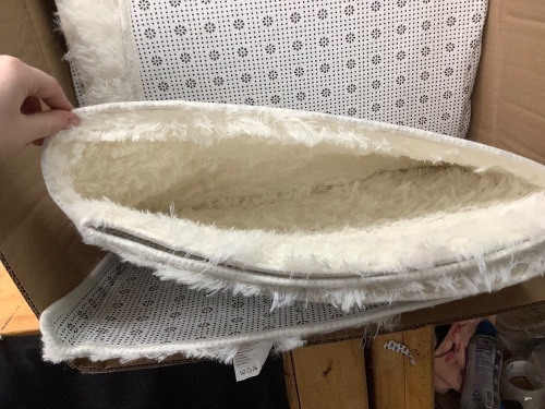 Indoor Fluffy Area Rug - Lot 3451