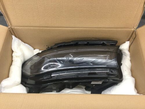 Headlights for Unknown Vehicle - Lot 3778
