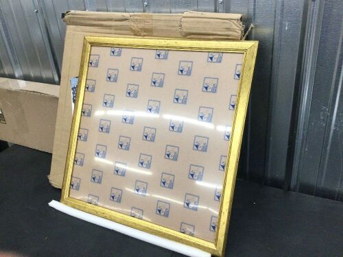 Wood 20x20 Frame Gold, Ornate Natural - Lot 3782