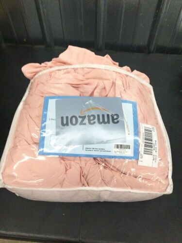 Mooreeke Queen Comforter Set - Lot 3716