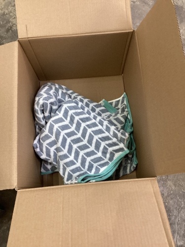 Misc. Towel Set - Lot 129
