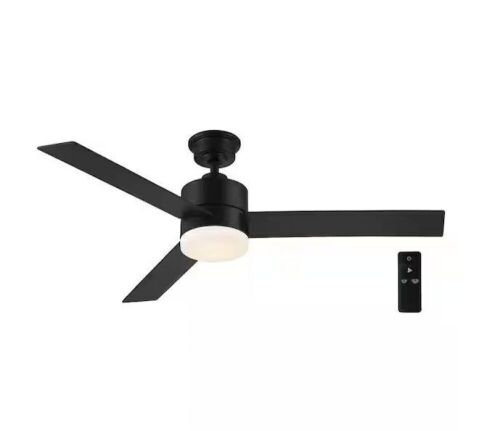 Hampton Bay Madison 52 in. Indoor Matte Black Ceiling Fan with Adjustable White Integrated LED with Remote Included - Lot 165JF