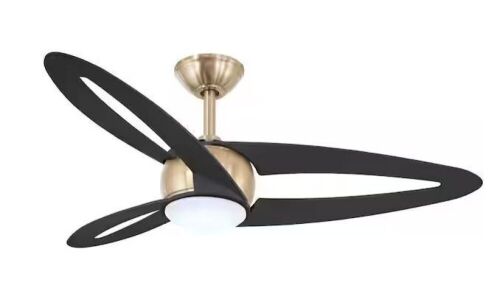 Hampton Bay Torte 46 in. Indoor/Outdoor Brass Standard Ceiling Fan with with CCT Integrated LED Module with Remote and Black Blades - Lot 167JF