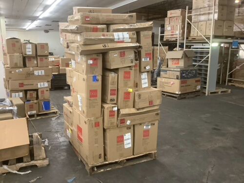 Pallet of Return Christmas Items - Uninspected - Lot 553
