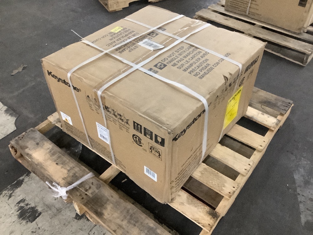 Keystone 12,000 BTU 230V Through-the-Wall Air Conditioner with 10,600 BTU Supplemental Heat Capability - Image 5 - Lot 20JF
