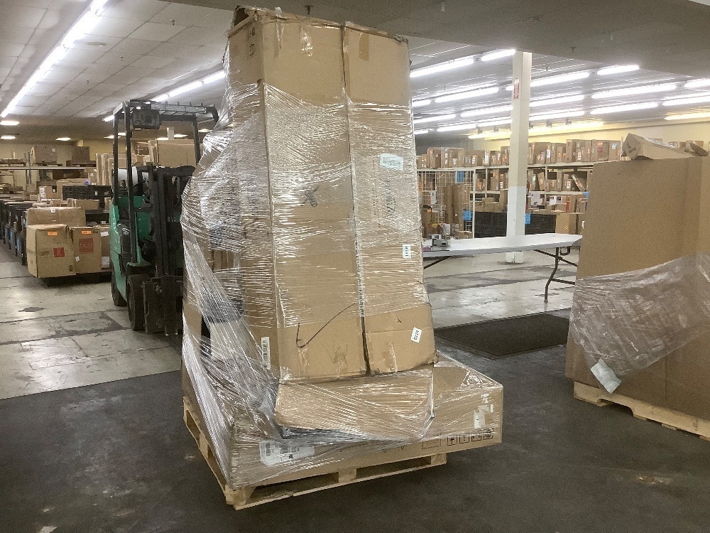 Salvage Pallet. Items Will Be Damaged and Incomplete.  - Image 3 - Lot 190