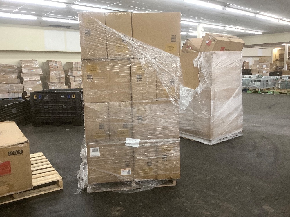 Pallet of (32) Cases Plastic Trophy Ice Buckets, 6/Case - Image 7 - Lot 191