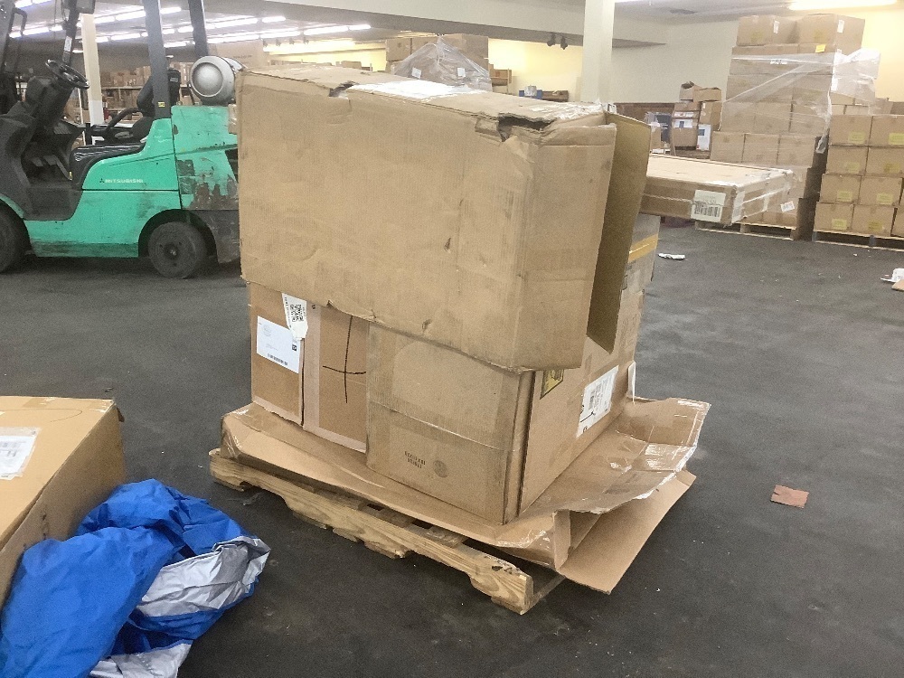 Salvage Pallet. Items Will Be Damaged and Incomplete.  - Image 2 - Lot 192