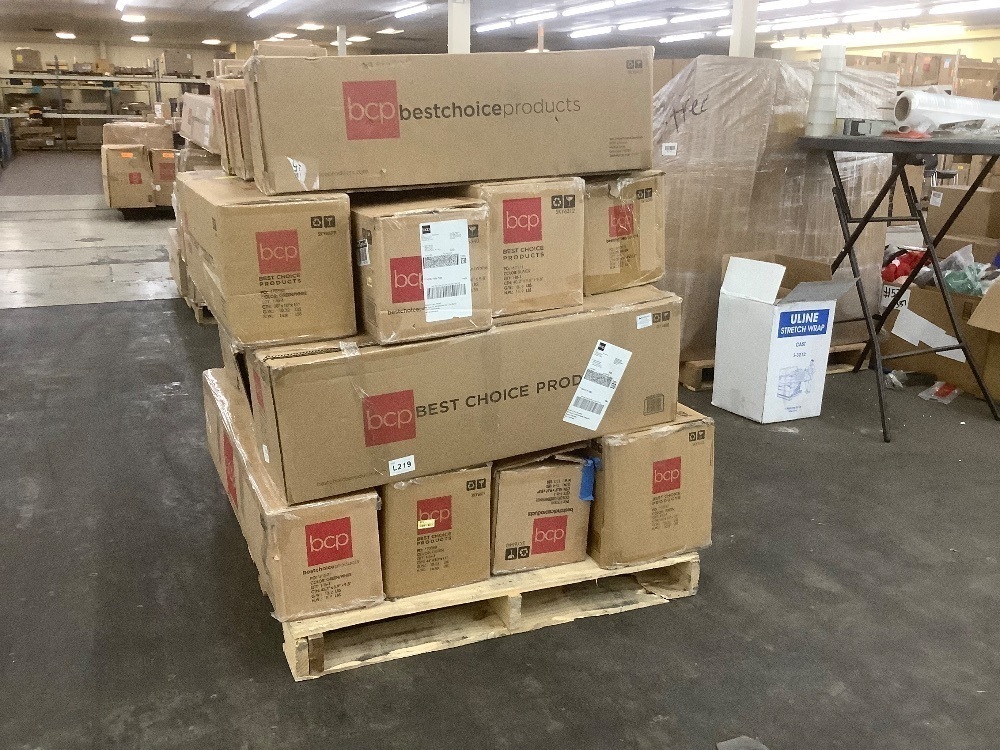 Lot of (16) Christmas Trees - Uninspected - Image 3 - Lot 196