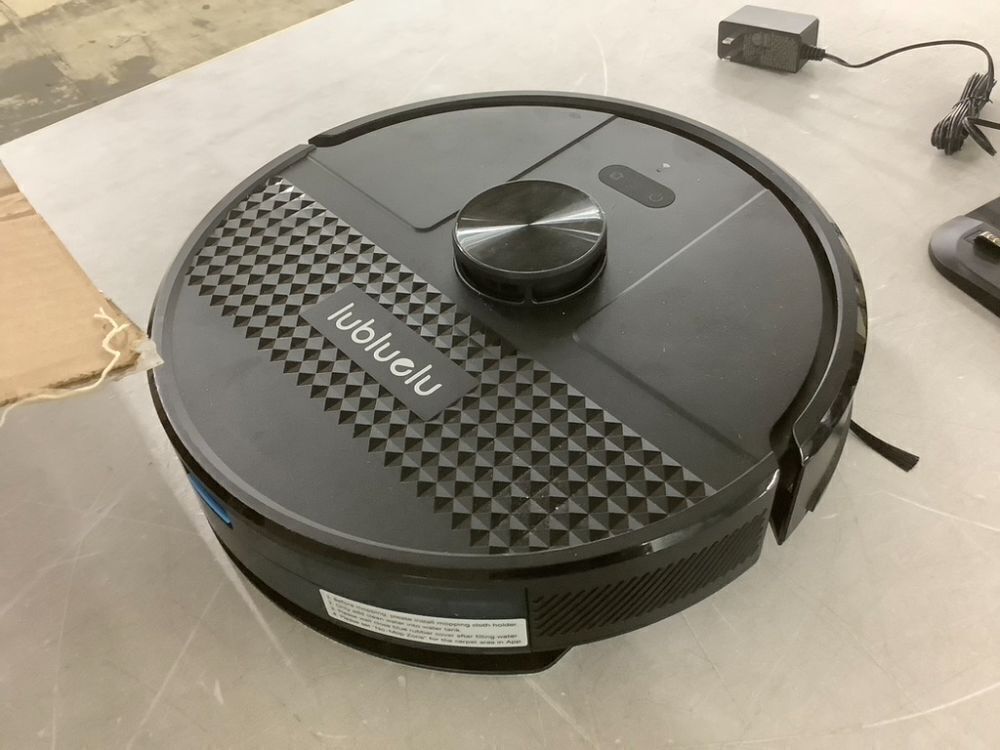 Lubluelu 3 in 1 Robot Vacuum and Mop Combo  - Image 1 - Lot 321