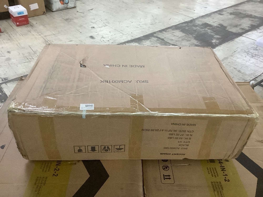 Velvet Accent Chair with Adjustable Armrests and Backrest - Image 4 - Lot 333WG