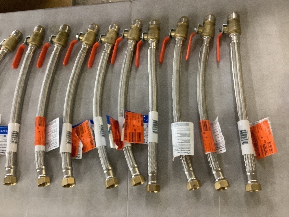 Lot of (13) SharkBite Max 3/4 in. Push-to-Connect x 3/4 in. FIP x 18 in. Braided Stainless Steel Water Heater Connector Ball Valve - Image 3 - Lot 377JF