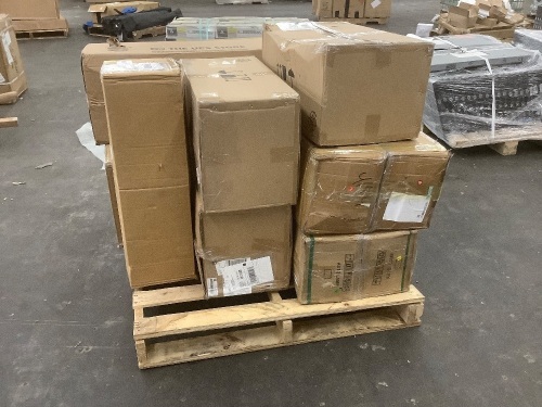 Pallet of Automotive Lighting - Uninspected - Lot 599