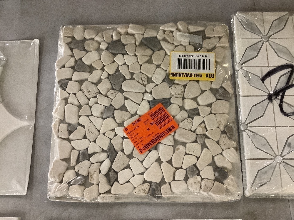 (6) Pieces of Mosaic Style Wall Tile - Image 8 - Lot 875JF