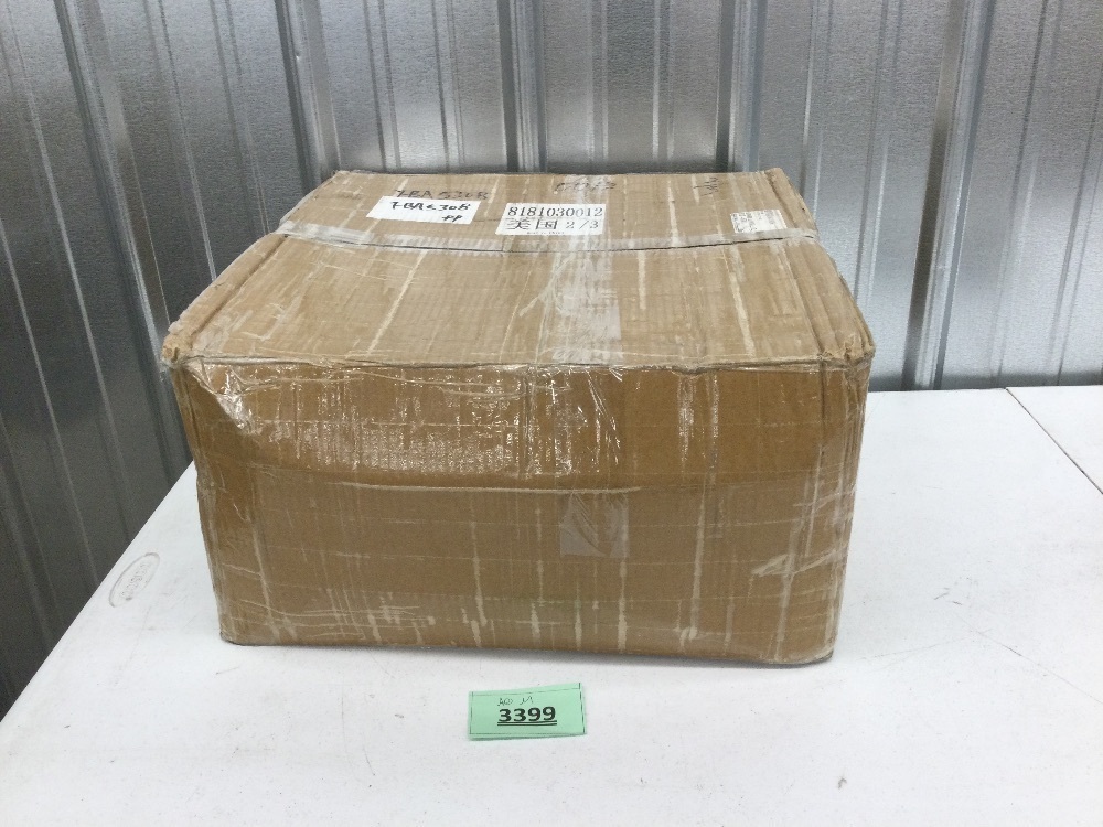 Box of BMW badges - Image 3 - Lot 3399