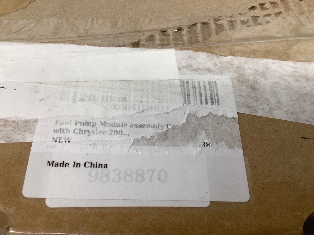 Fuel Pump Assembly - Image 2 - Lot 3521