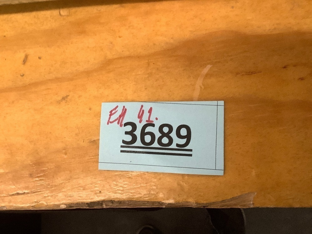 Throw Blanket - Image 4 - Lot 3689