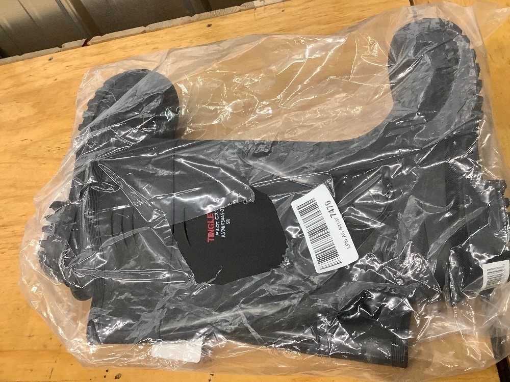 TINGLEY 31151 Economy SZ11 Kneed Boot Size 9 - Image 3 - Lot 3692