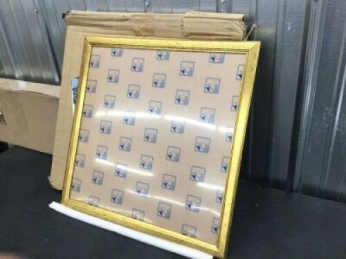 Wood 20x20 Frame Gold, Ornate Natural - Lot 3872