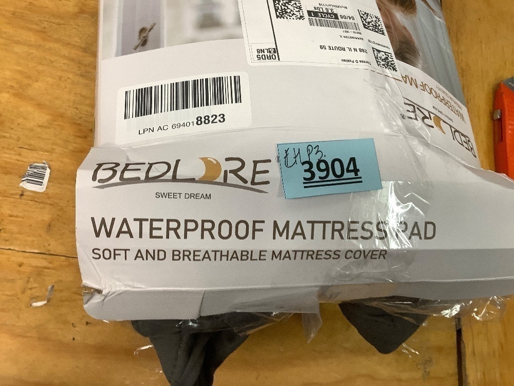 Waterproof Mattress Pad - Image 3 - Lot 3904
