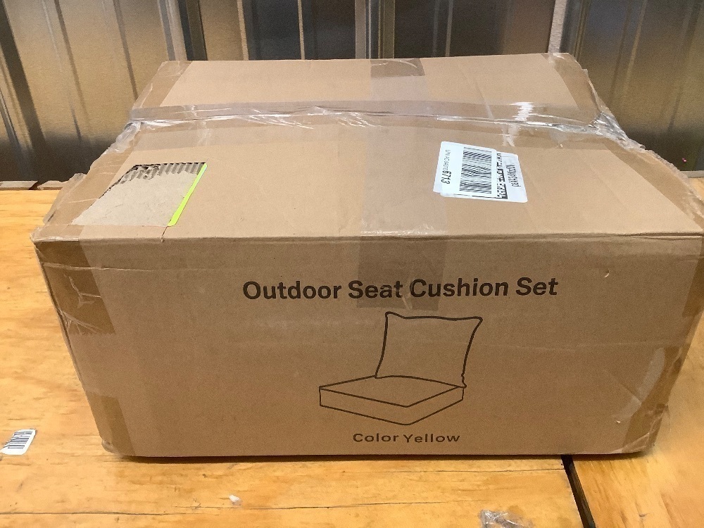 Outdoor Seat Cushion Set 22 L X 22 W X 4 H - Image 2 - Lot 3908