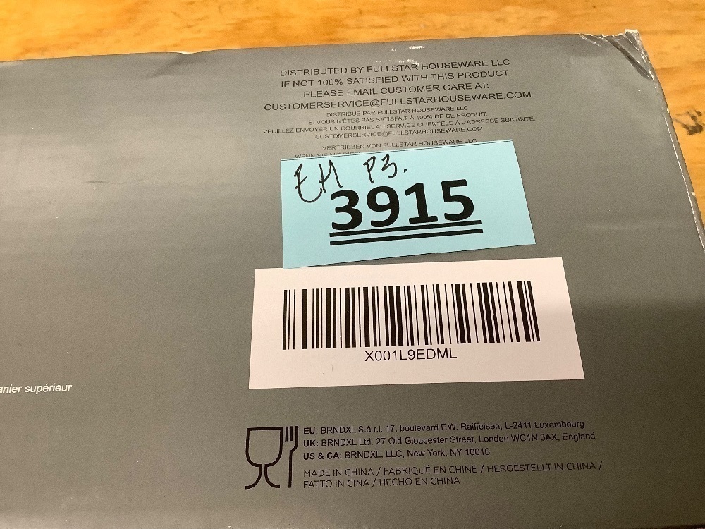 Fullstar Vegetable Chopper and Spiralizer - Food Chopper with Container, Fruit Slicer, Kitchen Gadgets & Accessories, Home Essentials (4 in 1, White) - Image 4 - Lot 3915